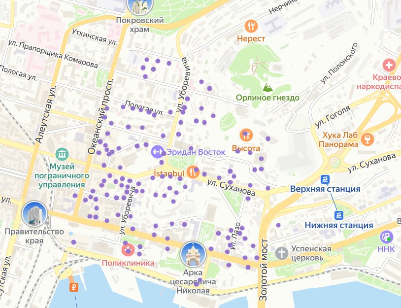 Массовое отключение света произошло утром во Владивостоке   Центр города оказался практически полностью обесточен. Света нет в домах на Светланской, Суханова, Уборевича, Семёновской, Адмирала Фокино, Океанском проспекте.  Временно обесточены светофоры по адресам:   перекрёсток Океанского проспекта и Фонтанной  перекрёсток Океанского проспекта и Семеновской  улица Уборевича, 15  перекрёсток Светланской и Уборевича  улица Суханова, 13  улица Светланская, 54  Предварительная причина — авария на подстанции ДРСК. Ведутся восстановительные работы.    ОТВ.Происшествия