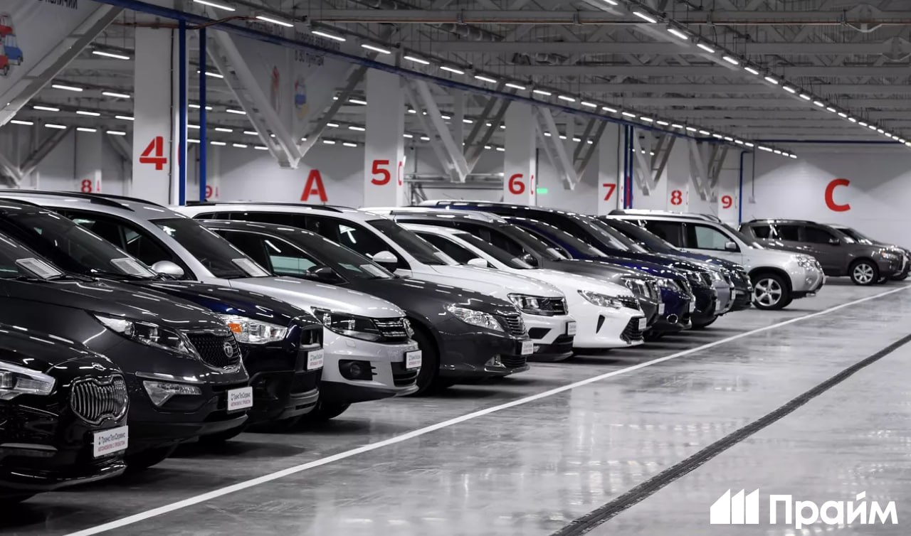 Импорт поддержанных легковых автомобилей в Россию в ноябре вырос на 83 подсчитал Автостат Всего в Россию ввезли 59 8 тысячи легковушек с пробегом а самой популярной моделью стала Toyota Corolla Больше всего машин экспортировали Япония Южная Корея и Китай выяснили в агентстве Подписывайтесь на ПРАЙМ в МАХ