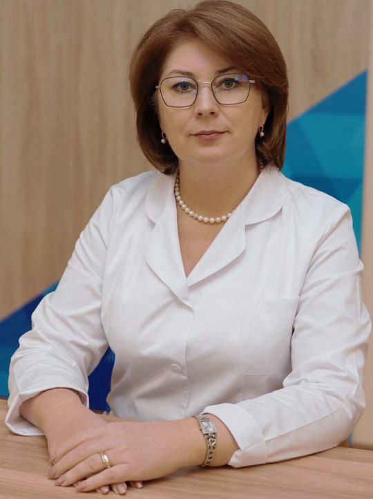 Лариса Тарасова - новый министр здравоохранения Чувашии. Доктор медицинских наук,, Заслуженный врач Чувашской Республики, стаж работы в медицине - более 38 лет.