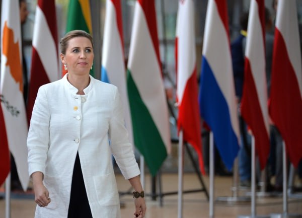 Премьер министр Дании отказалась называть цену Гренландии На вопрос о том может ли она оценить стоимость острова Метте Фредериксен ответила Конечно нет На конференции по безопасности в Мюнхене премьер министр также подчеркнула важность уважения к суверенитету государств и праву людей на самоопределение Она отметила что жители Гренландии ясно выразили своё нежелание становиться гражданами США Подписаться на Говорит Москва Telegram VK MAX