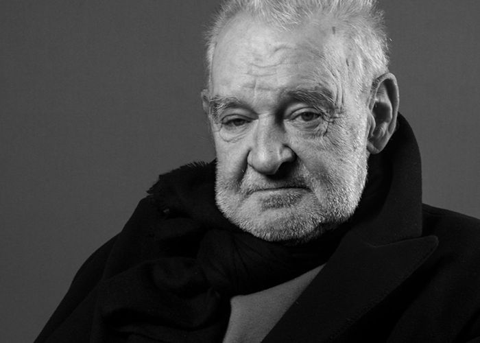 Венгерский режиссёр Бела Тарр ушёл из жизни в возрасте 70 лет Он прославился фильмами снятыми по произведениям Ласло Краснахоркаи лауреата Нобелевской премии по литературе 2025 года