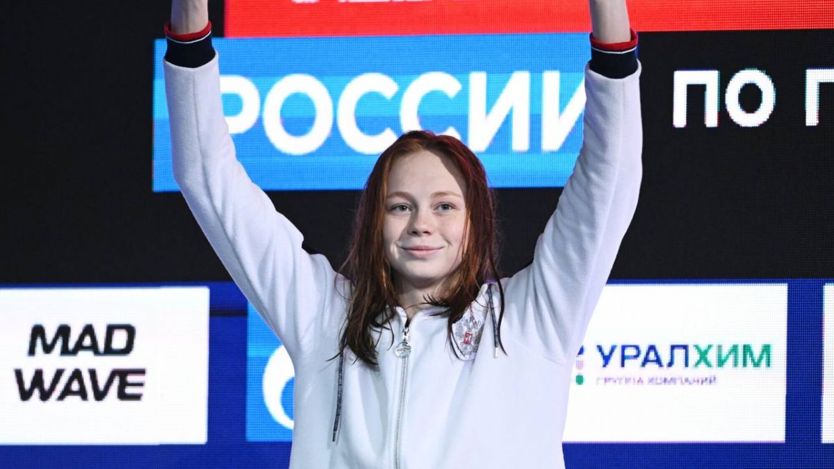 Пловцы из Калужской области завоевали медали в первый день чемпионата России kaluganews ru fn 1751302 html Спортсмены из Калужской области успешно стартовали на чемпионате России по плаванию который проходит в Казани с 8 по 12 ноября и собрал около тысячи участников из 72 регионов страны Прислать новость Подписаться