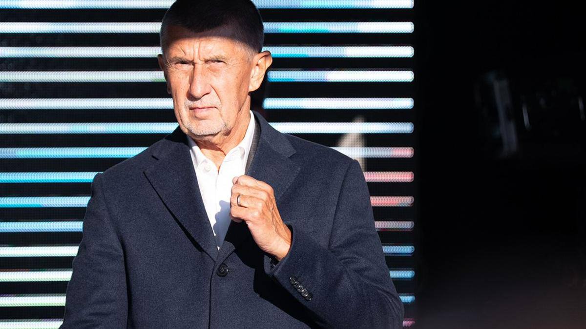 Чехия не будет брать на себя гарантии финансирования Украины заявил премьер министр республики Андрей Бабиш Европейская комиссия должна найти другие способы финансирования Украины Наша казна пуста Он также отметил что у Чехии нет денег для других государств Фото Gabriel Kuchta Getty Images РБК в Telegram и MAX