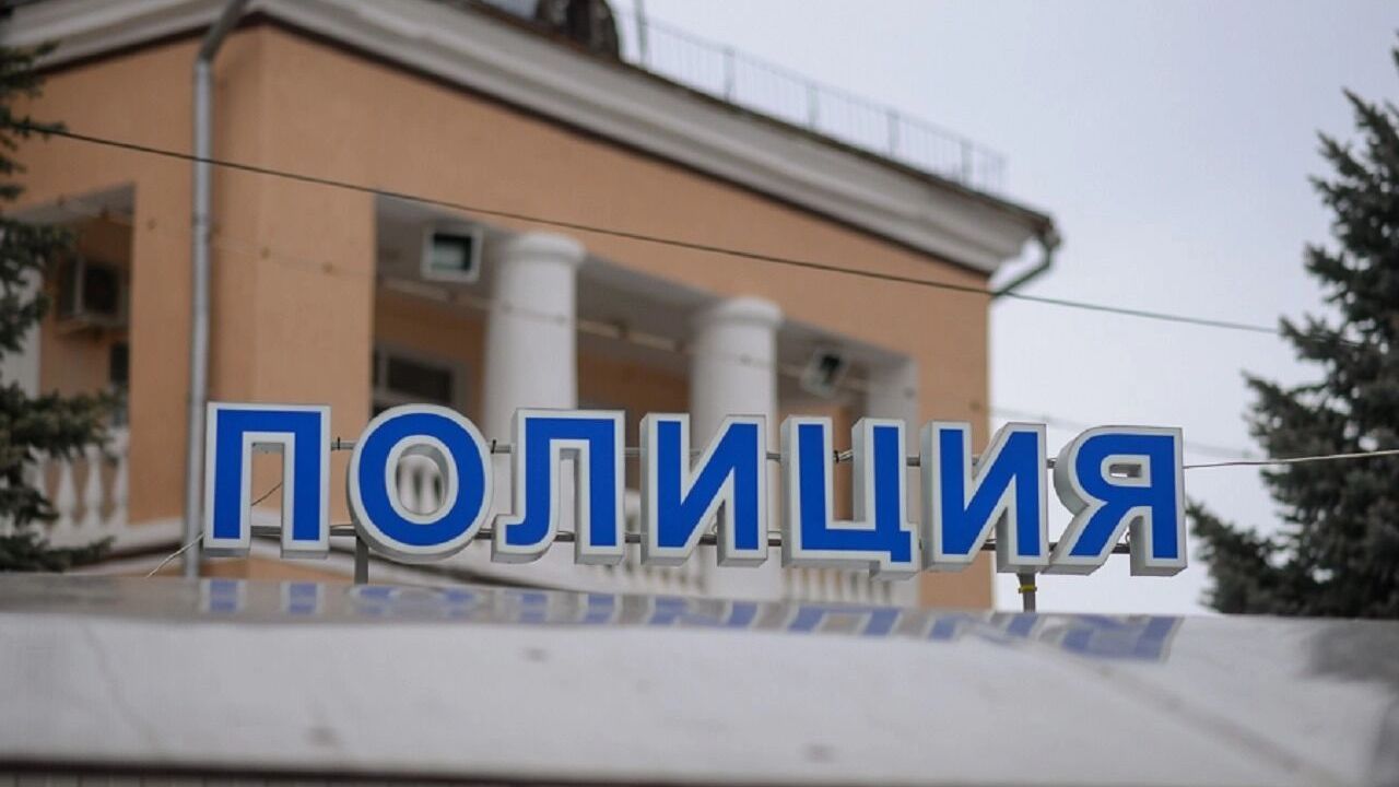 Полиция Геленджика спасла 58-летнего отдыхающего от «разводки» мошенников   Бдительные банковские сотрудники помогли предотвратить ограбление пожилого вкладчика.