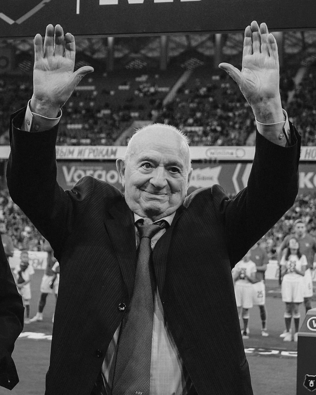 Скончался легендарный советский футболист и тренер олимпийский чемпион 1956 года Никита Симонян Президент Союза ветеранов футбола России Александр Мирзоян заявил Матч ТВ что 20 ноября Симоняну стало плохо а сегодня он скончался на 100 м году жизни Фото ФК Спартак inkazanischa теперь и в МАХ