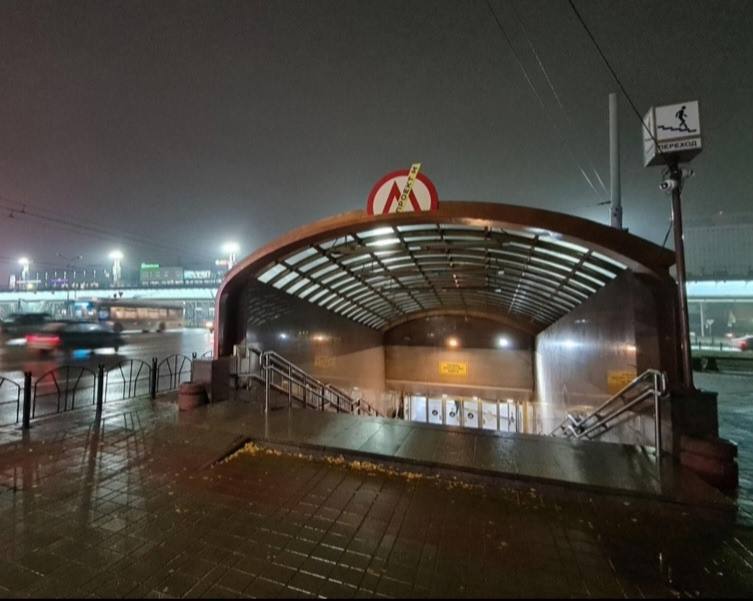 Метрополитен Омска получил возможность возродиться Из шестнадцати крупных российских мегаполисов только в семи функционирует метро Депутаты предложили создать федеральную программу поддержки развития подземного транспорта в городах с населением более миллиона направив это предложение в правительство Как думаете будет когда то метро в Омске да нет Подписаться Прислать новость