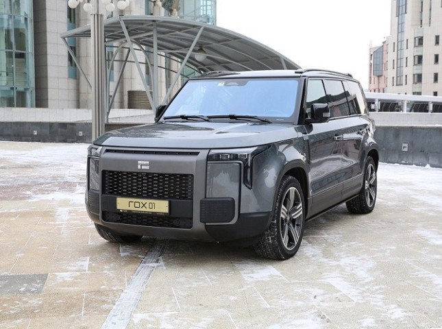 ROX намерен в 2026 году начать выпуск автомобилей в России ROX Motor рассматривает возможность выпуска своих автомобилей в России Об этом сообщает Autonews ru со ссылкой на собственный источник в компании Sinomach Auto которая является официальным дистрибьютором бренда ROX Также эту информацию подтверждают и некоторые дилеры ROX в нашей стране Подробнее на сайте autostat ru