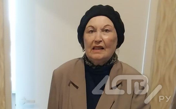 В Южно-Сахалинске пропала 81-летняя пенсионерка, страдающая деменцией  Татьяна Анатольевна Макеева 10 августа ушла из дома по улице Долинской в неизвестном направлении.  Приметы: рост 160 см, среднее телосложение, тёмные волосы, короткая стрижка.  Во что была одета - неизвестно. Носит чёрный берет, губы накрашены красной помадой, шаркающая походка.  Если вы обладаете информацией, которая поможет найти Татьяну Макееву, откликнитесь: 789-782, 789-648, +7 984 184-10-10, WhatsApp +7-962 120-66-98.