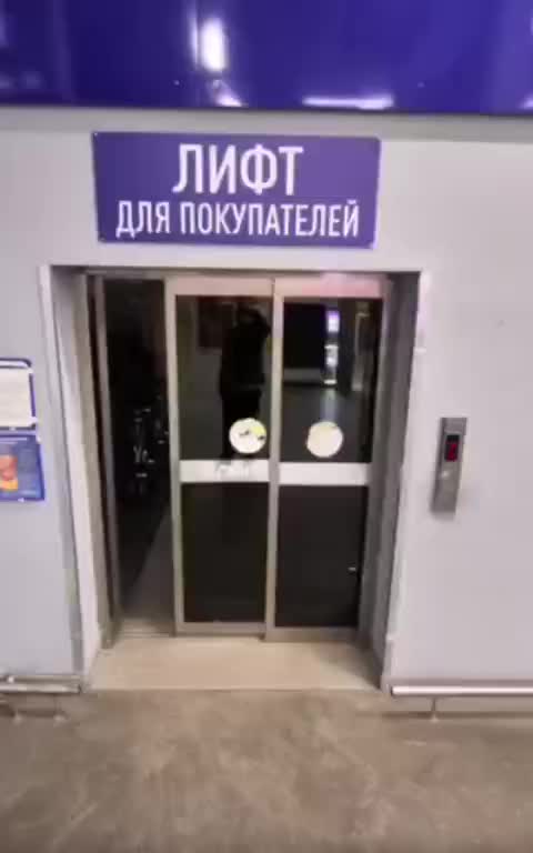 Подростки в костюмах Человека-паука становятся новым трендом в России