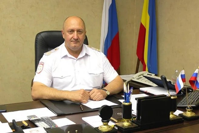 Начальник ГИБДД Ростовской области Олег Богун уход которого накануне подтвердили региональные источники уже получил новое назначение сегодня утром на селекторном совещании генерал представил его в качестве временно исполняющего обязанности начальника Госавтоинспекции по Краснодарскому краю Югополис Прислать фото или видео