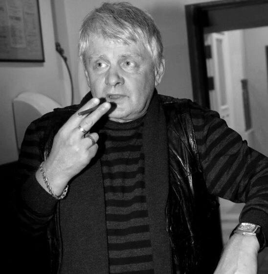 Умер актёр из «Глухаря» Василий Фунтиков — ему было 62 года. Артист скончался в Москве. Предварительная причина смерти — проблемы с сердцем. Фунтиков снялся примерно в 30 картинах, среди которых сериалы «Глухарь», «Герой нашего времени» и «МУР есть МУР».