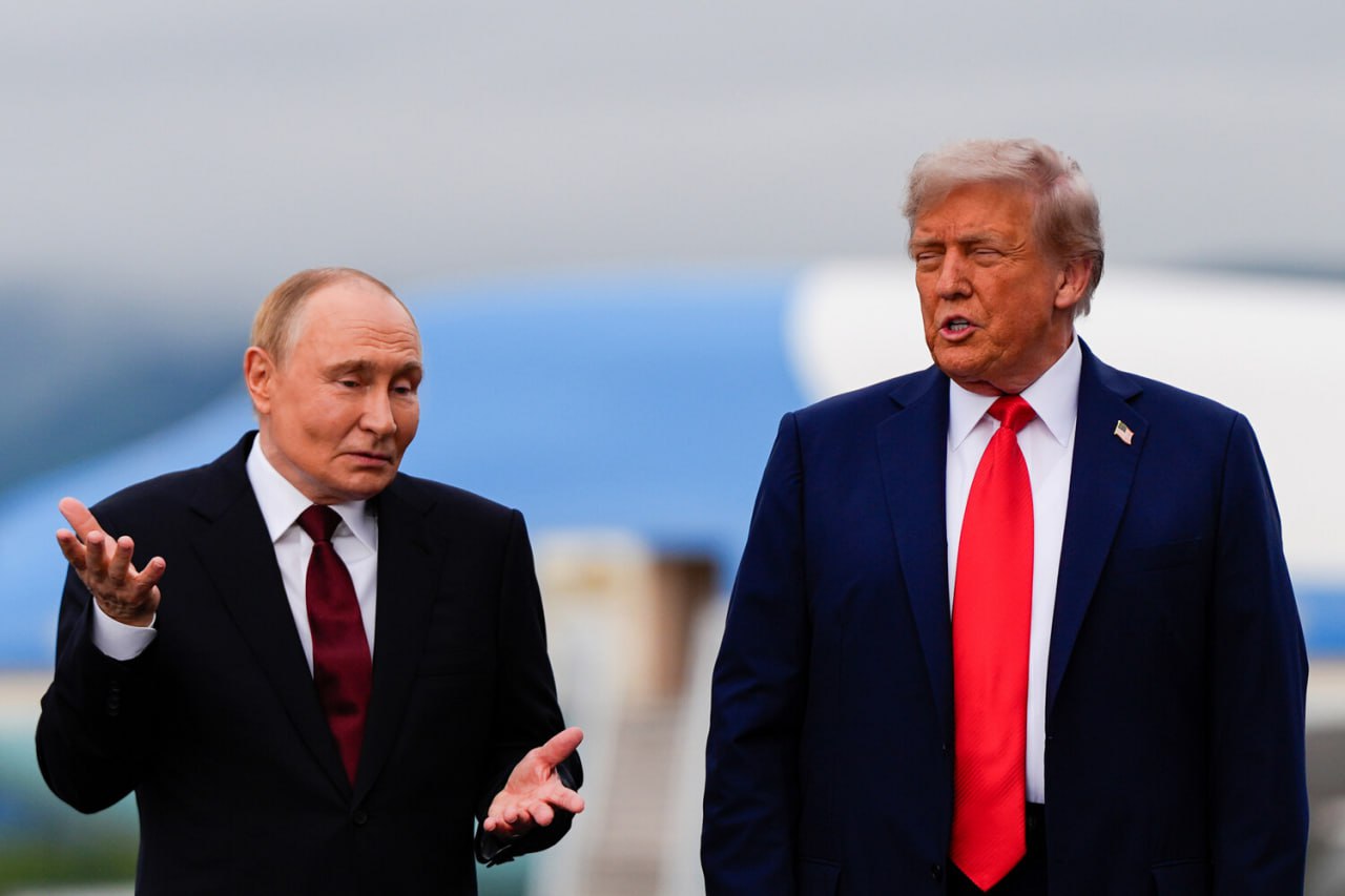 Трамп не планирует захватывать Путина Дональд Трамп заявил журналистам что США не будут проводить операцию по захвату Владимира Путина подобную венесуэльской Я не думаю что в этом будет необходимость У меня всегда были с ним хорошие отношения сказал Трамп Читайте Газету Ru в MAX