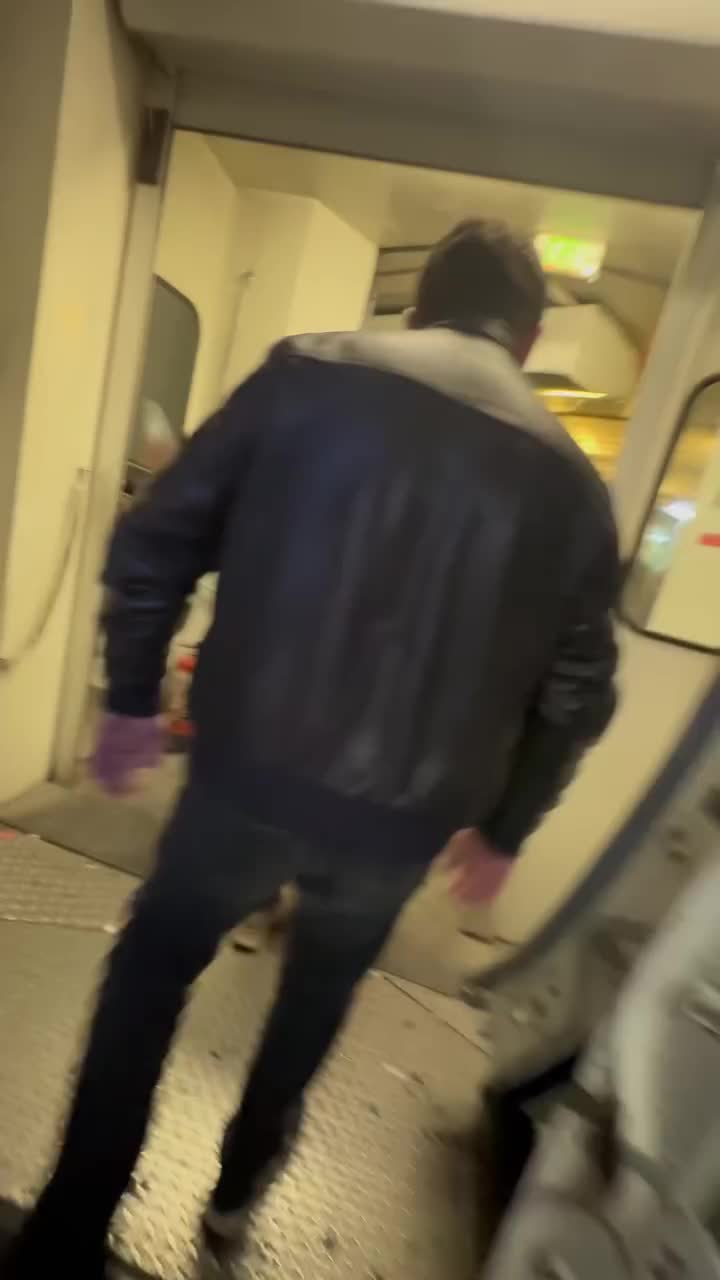 Прибытие Давида Амбарцумяна в Ереван: полиция на страже перед судом