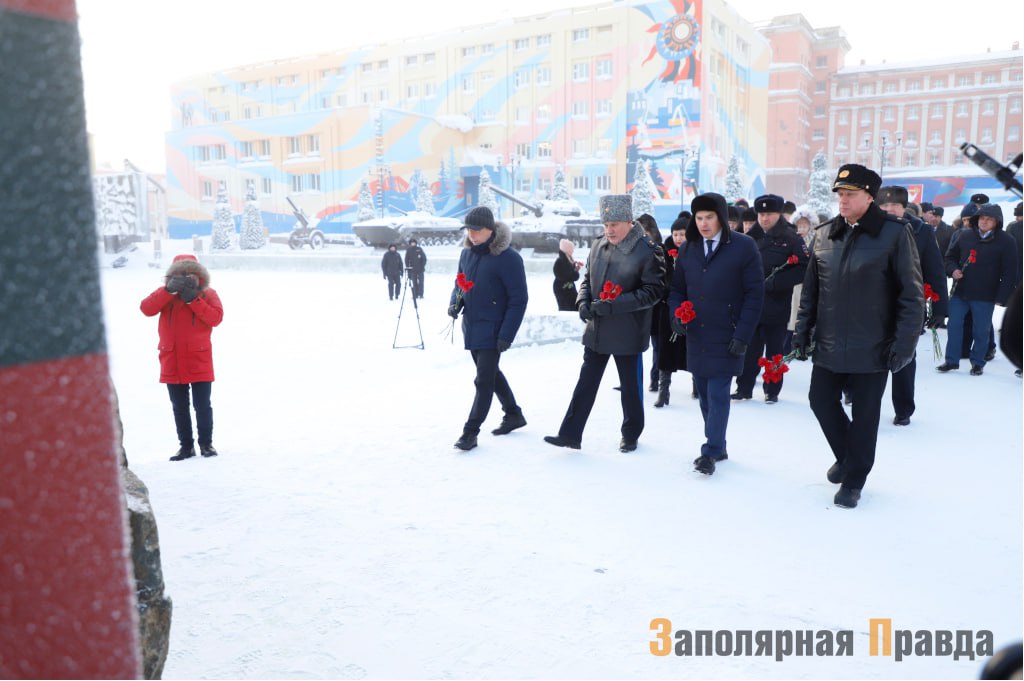 Норильск принял «Эстафету Победы» на площади Памяти Героев  Всероссийская акция стартовала 2 февраля 2025 года в Мурманске и движется вдоль внешних границ государств — участников СНГ. Приуроченомасштабное мероприятие к 80-летию Победы советского народа в Великой Отечественной войне 1941–1945 годов.  «Эстафета Победы» проводится ежегодно, но Норильск примкнул к ней впервые.  Подробнее читайте на нашем сайте.   #зпнорильск #заполярнаяправда #газетанорильск #норильск #талнах #кайеркан #оганер #новостинорильска    ВКонтакте     Telegram