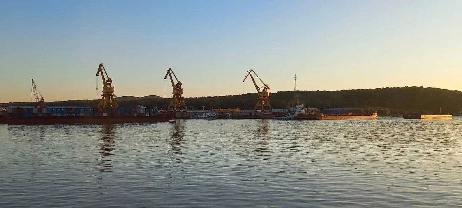 23 сентября Стартовал первый рейс китайского судна по российским путям Нижнего Амура сообщает пресс служба Минтранса РФ во вторник