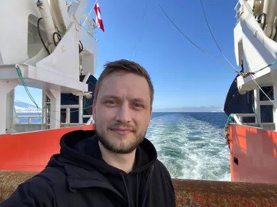 Гренландия не продается Остров не станет частью США не будет принадлежать им и не будет управляться Вашингтоном заявил гренландский премьер Йенс Фредерик Нильсен Если перед островом встанет выбор США или Дания он выберет королевство добавил премьер Подписаться на truekpru Читать нас в MAX