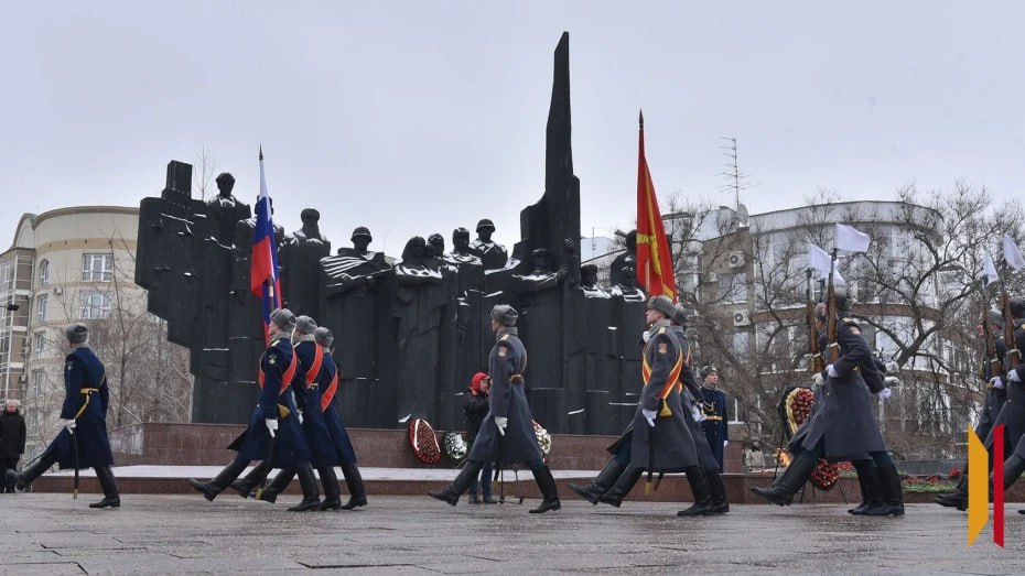 Ко Дню освобождения Воронежа проведут 90 мероприятий Центральным общегородским событием станет военно историческая реконструкция Битва за Воронеж на Петровской набережной В школах домах культуры спорткомплексах пройдут конкурсы чтецов соревнования викторины концерты и выставки Ознакомиться с полным планом мероприятий можно в документе по ссылке Мы всегда на связи в Мах