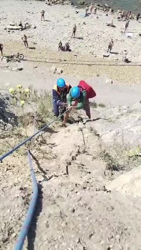 Спасение туриста на горе Аю-Даг: помощь оказана