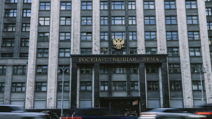 В Госдуме РФ предложили следить за бывшими заключенными через камеры с распознаванием лиц Депутаты Госдумы предложили наделить полицию правом использовать биометрические данные людей с судимостью для административного надзора без их разрешения передает ArbatMedia Прислать новость