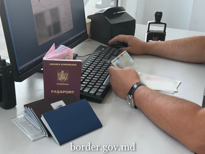 15 поддельных проездных документов выявлены за последнюю неделю В течение прошлой недели сотрудники пограничной полиции выявили 15 проездных документов с признаками подделки. Случаи были зафиксированы во время проверок при пересечении государственной границы как на въезд, так и на выезд из Республики Молдова. Нарушения были обнаружены в следующих пунктах пропуска: Пункт пропуска «Международный аэропорт Кишинёв AIC » – 7 случаев Пункт пропуска «Паланка» – 3 случая Пункт пропуска «Леушены» – 2 случая Пункт пропуска «Кагул» – 1 случай Пункт пропуска «Тудора» – 1 случай Пункт пропуска «Костешты» – 1 случай