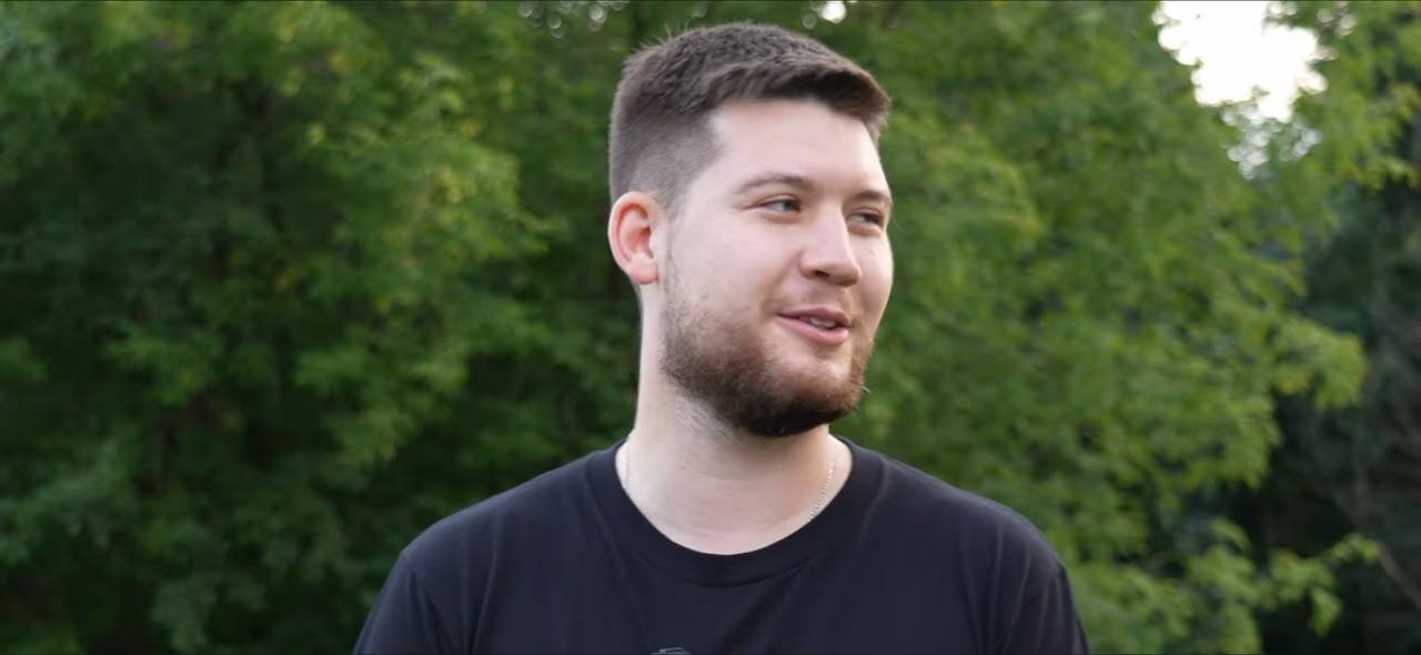 Герман в новом ролике «Амкала» озвучил план на второй раунд Кубка России   За «Амкал» может сыграть самый:   Возрастной   Молодой   Быстрый  Высокий   Футболист в истории Кубка России.   «Хочется вписать «Амкал» навсегда в историю российского футбола и побить много рекордов. Хотя, если честно, мы уже там» – сказал Герман и предложил набрасывать варианты в комментариях    Подробности в ролике