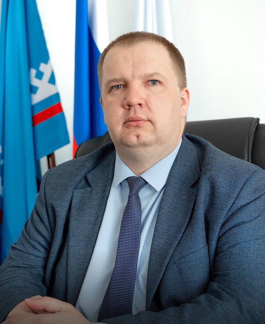 Артём Чуланов стал новым главой Ямальского района официально вступив в должность Опыт руководства Тевризским районом Омской области и работы в администрации Ямальского района позволят ему эффективно решать задачи развития муниципалитета Чуланов переехал на Ямал в 2021 году и готов применить свой управленческий опыт для улучшения жизни в Ямальском районе ЯМАЛ Официально Вести Ямал l MAX l ТГ l ВК l САЙТ