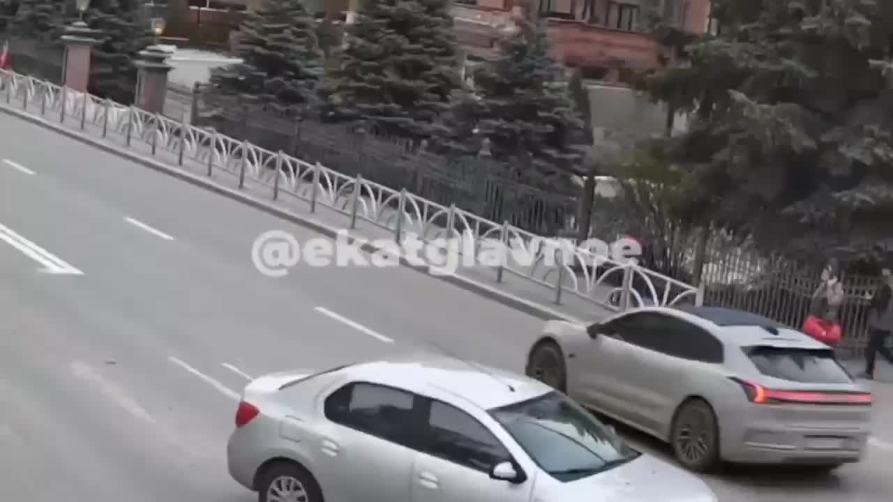 Два ДТП в Челябинске и Екатеринбурге: один без пострадавших, другой с ранеными