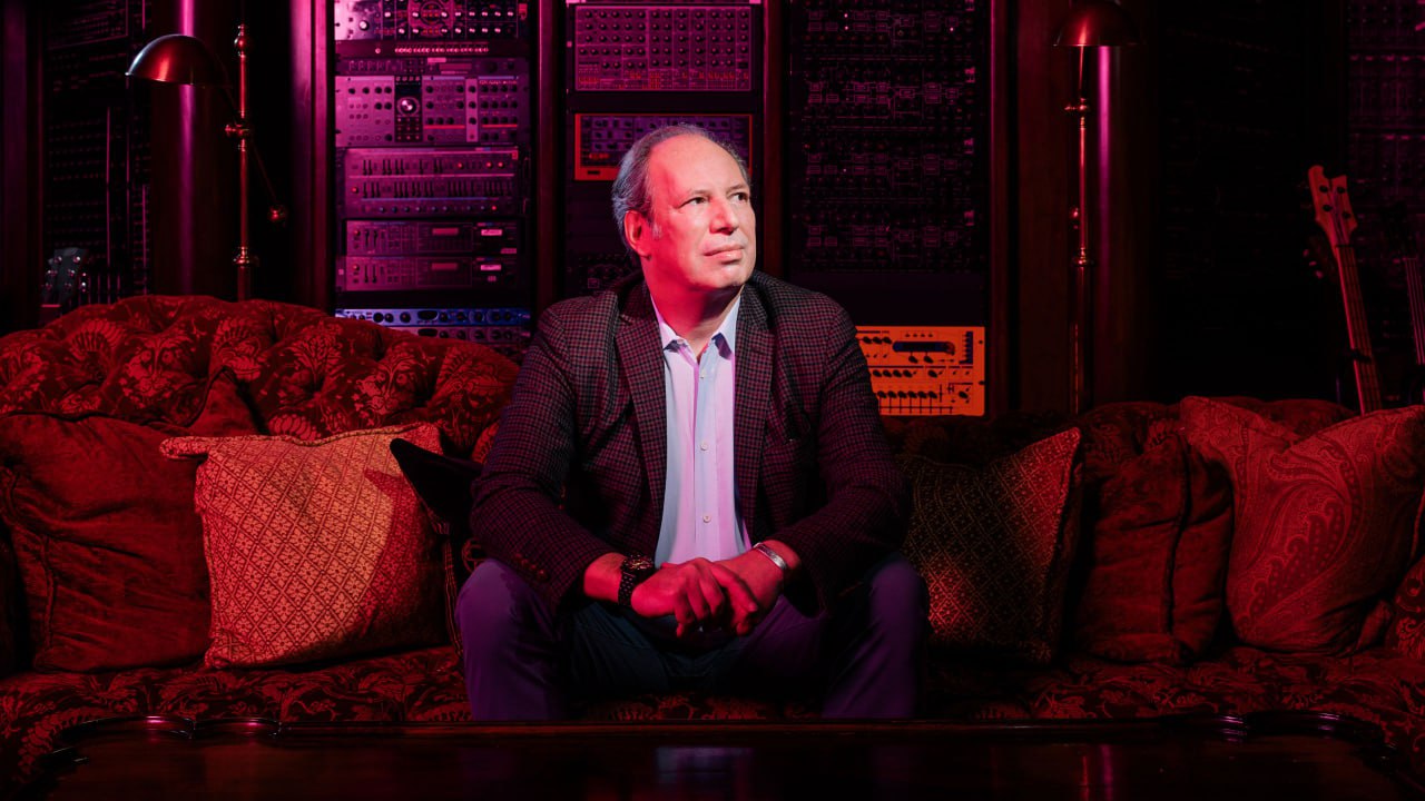 Ханс Циммер напишет музыку для сериала Гарри Поттер Знаменитый композитор вместе со своей музыкальной студией Bleeding Fingers Music создадут оригинальный саундтрек для грядущего сериала HBO основанного на саге о Гарри Поттере Проект старт которого запланирован на 2027 год будет представлять собой экранизацию всех семи романов Джоан Роулинг где каждой книге посвящен отдельный сезон Идём по следам культурных кодов Гарри Поттера с книгой Ключи от Хогвартса British GQ   Следуй за КИНОТВ