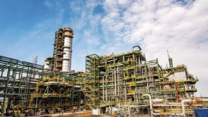 США сняли санкции с КТК Тенгизшевройла и Карачаганака Минфин США вывел Каспийский трубопроводный консорциум Тенгизшевройл и Карачаганакский проект из под санкций связанных с Роснефтью и Лукойлом Решение опубликовано в генеральной лицензии 124B которая разрешает компаниям работать в обычном режиме и проводить все нужные операции кроме продажи или передачи долей