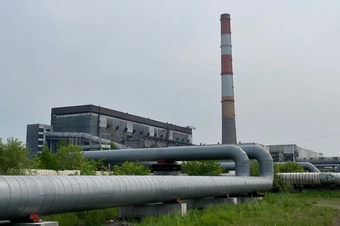 Новую тепломагистраль успешно испытали в Хабаровске На хабаровской ТЭЦ-3 успешно прошли гидравлические испытания головного участка нового трубопровода ТМ-35, который после его полной готовности должен обеспечить теплом новые многоквартирные дома и социальные объекты в северной части города.