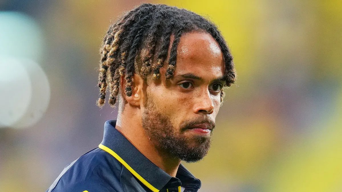 Гол форварда Спартака принес ДР Конго победу над Бенином на Кубке Африки Сборная ДР Конго обыграла команду Бенина в матче 1 го тура группы D Кубка африканских наций в Марокко Единственный гол забил конголезский нападающий московского Спартака Тео Бонгонда на 16 й минуте В итоге 1 0 победа команды Себастьяна Дезабра В следующем туре ДР Конго сыграет против Сенегала а Бенин против Ботсваны Оба матча пройдут 27 декабря