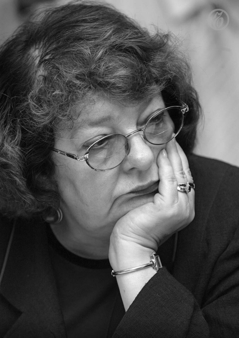 Умерла журналист основательница и соучредитель телекомпании REN TV выпускница журфака МГУ 1979 года Ирена Лесневская Ей было 83 года