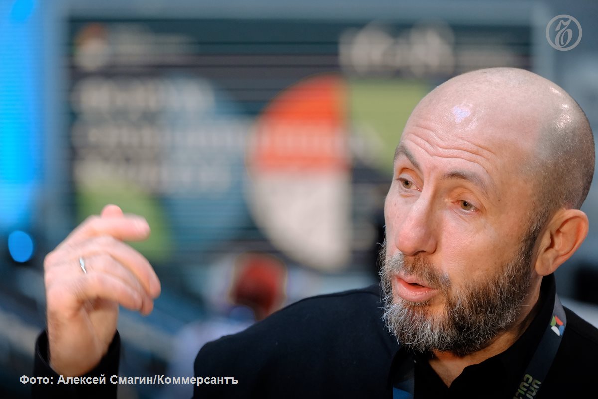 Владимир Кехман покидает должность художественного руководителя Михайловского театра Об этом Ъ Северо Запад сообщил источник в театре Трудовые отношения прекращены по соглашению сторон В сентябре 2025 года господин Кехман был уволен с поста гендиректора МХАТ им Горького В отношении него возбуждено уголовное дело о получении взятки в размере 27 млн руб Также Владимир Кехман является фигурантом дела о растрате при реконструкции старой сцены театра Подробности биографии бизнесмена и театрального деятеля в справке Ъ Подписывайтесь на Ъ в Telegram в MAX Оставляйте бусты