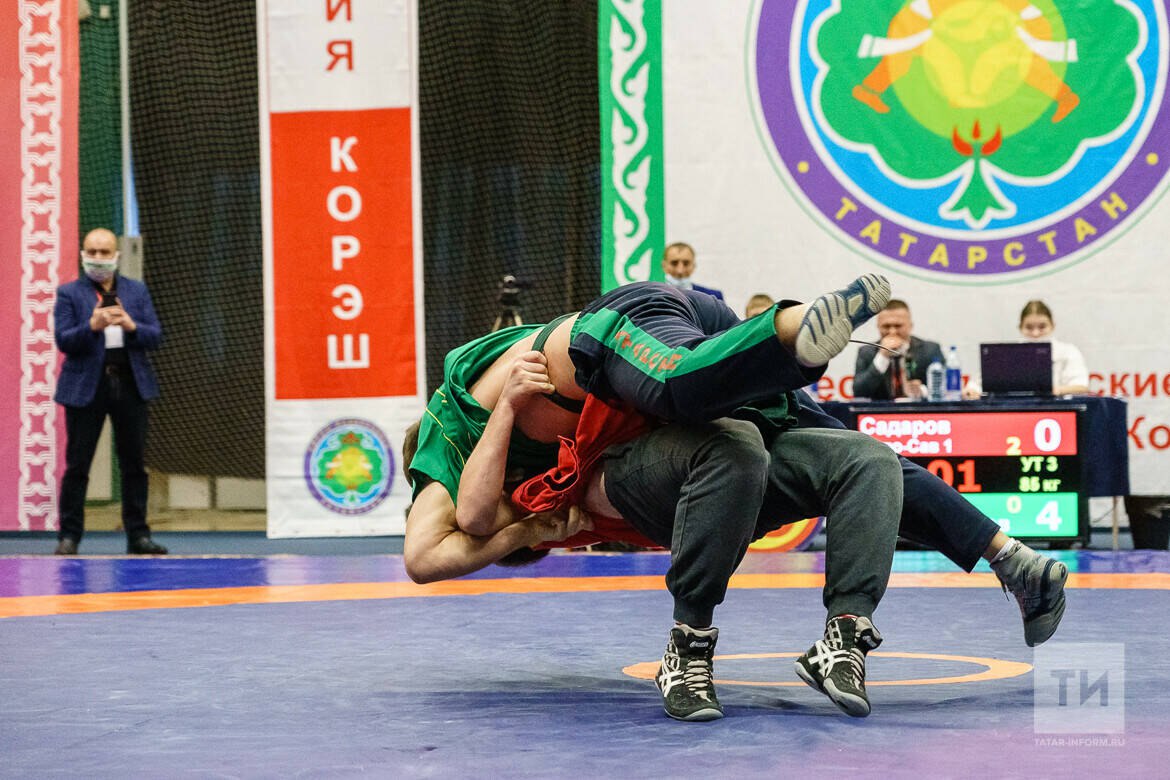 В Казани пройдет командный Кубок России по корэш В столице Татарстана пройдет завершающий всероссийский турнир года по корэш личный Кубок России 2025 Данное событие соберет лучших представителей традиционного вида борьбы В Казань на соревнования приедут 200 спортсменов из более чем 50 регионов России В рамках турнира пройдут состязания в 10 весовых категориях от 60 кг до абсолютной категории свыше 130 кг Читать полностью