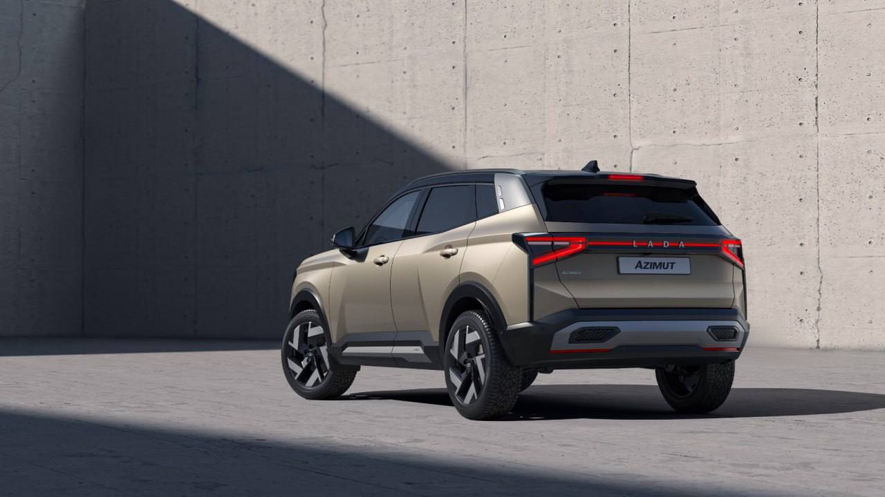 Кроссовер Lada Azimut представили на выставке Иннопром Беларусь в Минске Кроссовер Lada Azimut впервые представлен за рубежом на выставке Иннопром Беларусь в Минске Модель АвтоВАЗа выставлена на стенде Самарской области сообщили в компании Автомобиль Lada Iskra в кузове седан можно увидеть на уличном стенде правительства Санкт Петербурга а спортивная версия Lada Iskra Sport представлена на коллективном стенде госкорпорации Ростех Модель по информации АвтоВАЗа будет оснащаться модернизированными двигателями 1 6 и 1 8 л трансмиссия 6 ступенчатая механика и вариатор В перспективе автомобиль получит новый турбированный двигатель мощностью 150 л с с классической автоматической коробкой передач kommersant volga