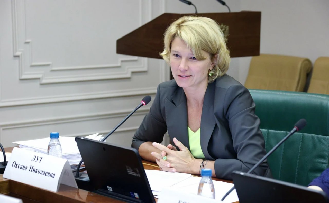 Россия экспортировала в 2025 году 43 млн т минеральных удобрений что сделало её лидером по экспорту в мире глава Минсельхоза Оксана Лут AKRN PHOR Фактически Россия работает со всем миром сказала она jkinvest news jkinvest