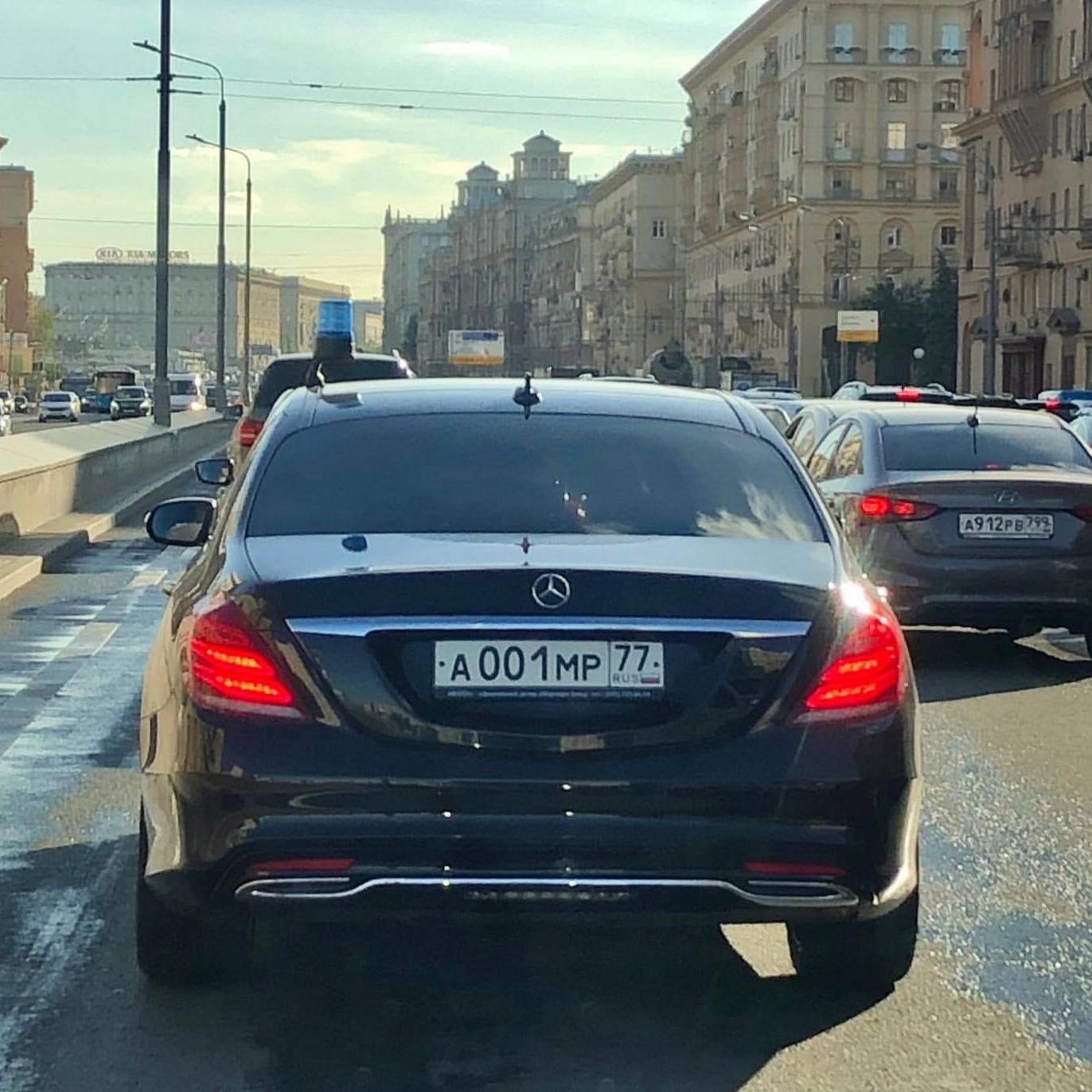 Блатные номера на авто могут начать официально продаваться на Госуслугах Идею поддержал Владимир Путин economylive
