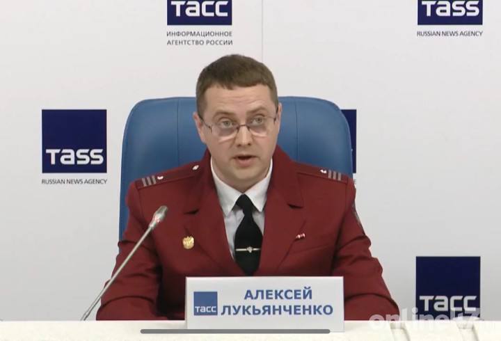 Лишь три водоема в Ленобласти оказались пригодны для купания в первые дни лета На территории Ленинградской области летом 2025 года предусмотрено функционирование 20 зон рекреации на территории девяти муниципальных районов, но при этом к настоящему моменту для купания пригодны лишь три водоема. Об этом заявил сегодня, 9 июня, в ходе пресс-конференции ТАСС начальник отдела санитарного надзора Межрегионального управления Роспотребнадзора по Санкт-Петербургу и Ленинградской области Алексей Лукьянченко. «Это озеро Отрадное в поселке Плодовое, озеро Ратное в поселке Кузнечное и озеро Снетковское в поселке Ларионово. Только они по результатам лабораторных исследований могут быть использованы для купания в соответствии с результатами санитарно-химических, микробиологических, паразитологических и вирусологических исследований, — объяснил Алексей Лукьянченко. — Всего же в 20-ти зонах рекреации расположены 17 пресноводных водоемов и один морской». При этом необходимо иметь в виду, что ситуация в течение лета может измениться, ведь проводить лабораторные исследования планируют еженедельно, а вся информация об их результатах публиковаться на официальном сайте и в соцсетях управления Роспотребнадзора по Петербургу и Ленобласти. Online47 — Всё о Ленобласти и не только