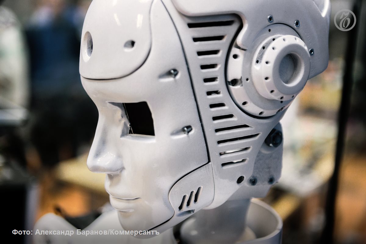 Главными ценностными угрозами для российских пользователей интернета являются искусственный интеллект и сатанизм Международное движение сатанизма признано экстремистским и запрещено в РФ К такому выводу пришли 24 февраля участники круглого стола о защите традиционных духовно нравственных ценностей в медиапространстве Я отстал очень крепко от жизни и не понимал как все далеко заходит с этим ИИ признался первый зампред комитета ГД по развитию гражданского общества Николай Бурляев Конечно нужно ограничивать влияние ИИ на окружающий мир И конечно никаких каналов и чатов где они договариваются про то как нас уничтожить быть просто не должно Мы должны принять закон о запрете всякого выхода ИИ из под контроля По мнению депутата Олега Леонова законодательное регулирование создания программных продуктов необходимо начиная с запрета на производство порнографии Что же касается традиционных ценностей то их нужно не защищать а активно продвигать например пропагандируя многодетность отметил он В свою очередь представителей религиозных конфессий участвующих в круглом столе беспокоило промедление с принятием закона о запрете оккультных услуг и неучастие церковников в работе общественных советов при органах власти Подписывайтесь на Ъ в Telegram в MAX Оставляйте бусты