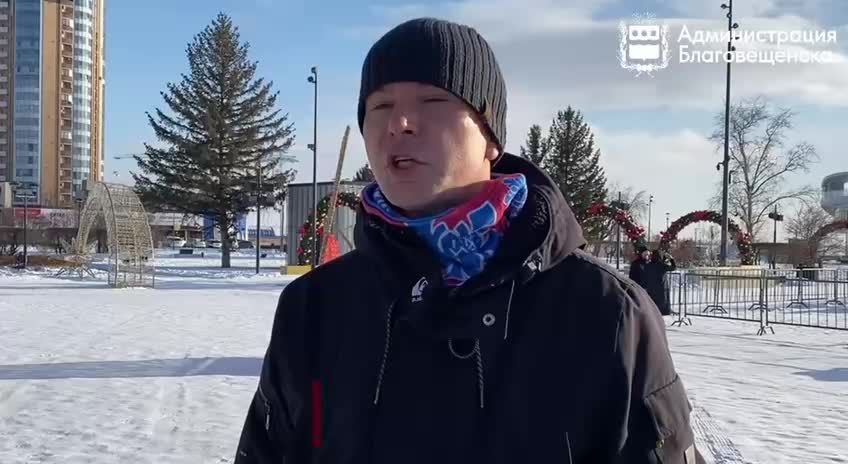 В Благовещенске к выходным откроют 10 снежных горок