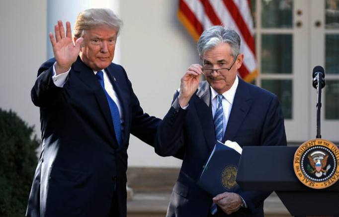 Трамп высказался о конфликтных взглядах с Джеромом Пауэллом Председатель Федеральной резервной системы США «Он действительно один из самых тупых и деструктивных людей в правительстве. Европа снизила ставку 10 раз. Мы ни разу. Мы должны быть на 2.5% ниже. Джером Пауэлл стоит нам сотни миллиардов».
