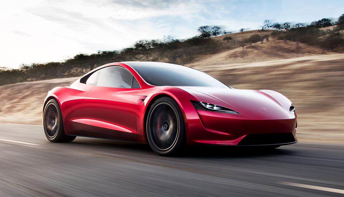 Илон Маск пообещал представить новый Tesla Roadster до конца года Его ждут 8 лет Я не могу провести презентацию до её официального представления сообщил Маск Также он добавил новый Roadster имеет все шансы стать самой запоминающейся презентацией продукта в истории Tesla анонсировала Roadster в 2017 году но в последние годы не было никаких намеков на его презентацию Интересно что заявление Маска прозвучало на следующий день после того глава OpenAI Сэм Альтман публично отменил бронь на свой Roadster В 2018 году он внес депозит 45 тыс чтобы одним из первых получить машину Tesla Roadster сможет разгоняться до 100 км ч за 1 секунду а его максимальная скорость составит 400 км ч www iphones ru 1343562 новости iphonesru