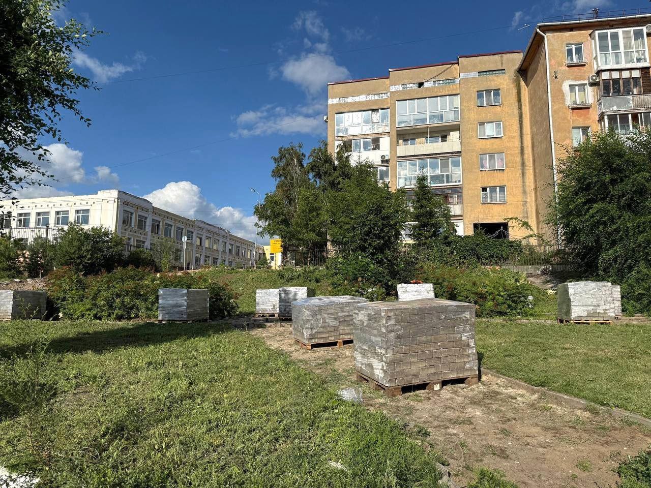 Пляж «Центральный-2» начали благоустраивать в Омске Возле пляжа обновят лестницу и сделают сквер, а также благоустроят пляжную зону. Стоимость реконструкции составит более 105 млн рублей. Читай Омск Первый #Омск #Омскаяобласть #Омскновости #НовостиОмска #Омскаяобластьновости #новостиОмскойобласти #пляжЦентральный2 #благоустройство