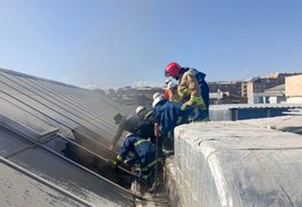 Пожар на крыше ТРЦ «Рио Молл» потушен Возгорание было локализовано в 16:47, потушено в 17:02.
