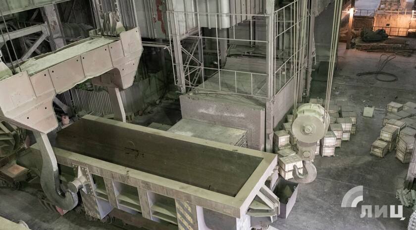 Более 20 инвесторов заинтересовались размещением своих производств на базе будущих индустриальных парков в ЛНР Об этом в интервью ЛуганскИнформЦентру сообщил министр промышленности и торговли региона Владислав Варшавский На сегодня реальную заинтересованность в локализации производств на базе индустриальных парков в ЛНР выразили более 20 инвесторов Это абсолютно понятные нам люди которые готовы заходить в наш регион размещать здесь свои производственные мощности и собственно говоря заниматься бизнесом производя ту или иную продукцию сказал он Как отметил министр среди прочего прорабатывается возможность организации на свободных площадях завода Лугамаш производства стройматериалов Мы в MAX