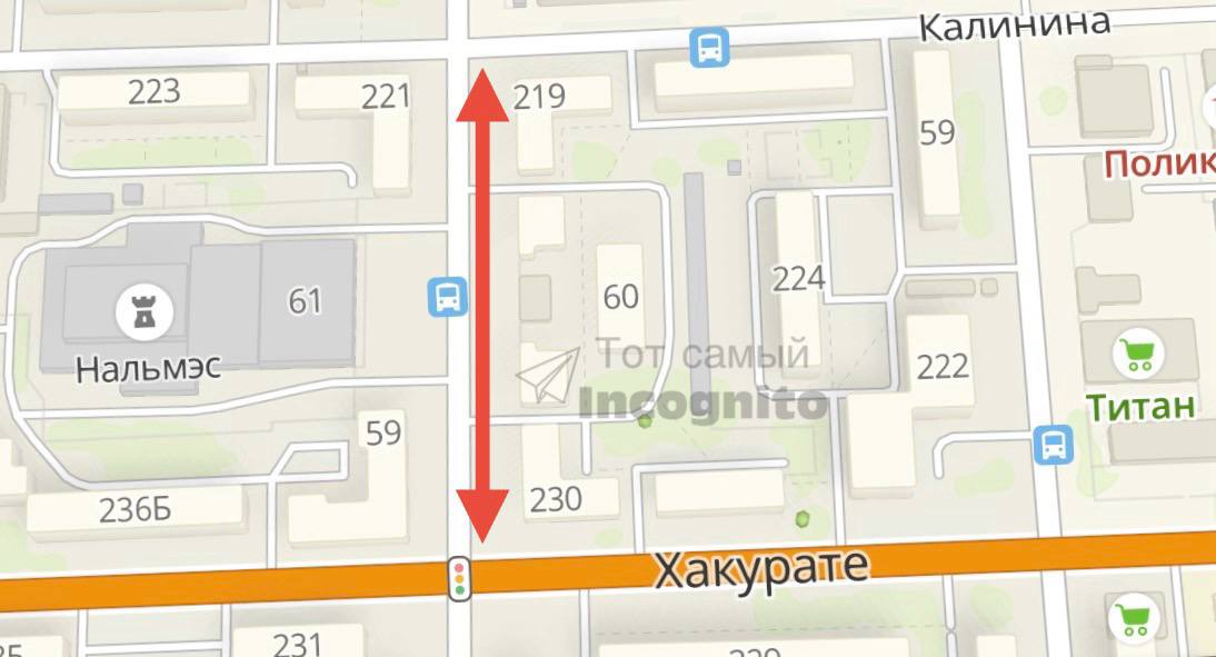 В Майкопе капитально отремонтируют участок автомобильной дороги по ул.Краснооктябрьской от ул.Хакурате до ул.Калинина. Наконец-то. До конца лета 2025 года здесь появится новое асфальтовое покрытие, освещение и даже система автоматического полива. Бюджет капитального ремонта скромный — 18,78 млн рублей. Этот ремонт станет финальным аккордом процесса реконструкции КЗ “НАЛЬМЭС” и его окрестностей.