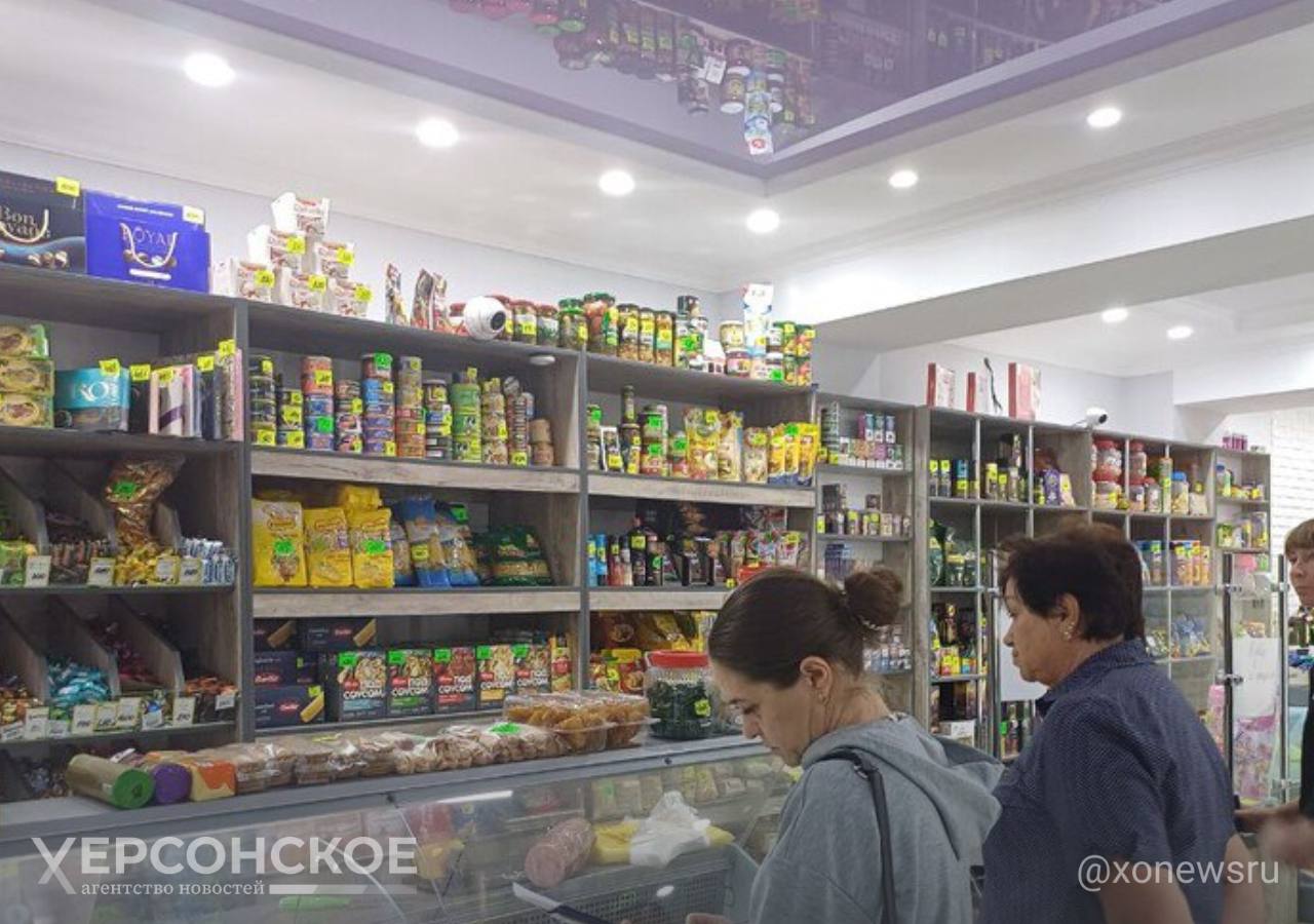 РФ полностью заместила иностранные продукты отечественными — Роспотребнадзор  «Мы исследовали, что представлено на полках магазинов и насколько население имеет доступ и возможность купить то, что представлено. То, что мы увидели в наших исследованиях, — это прекрасные результаты. Процесс импортозамещения завершен, и на полках в полной мере представлены отечественные продукты, население имеет к ним доступ»,  — заявила начальник Управления гигиенического воспитания и коммуникационных проектов Роспотребнадзора Екатерина Головкова  Читать полностью     , VK и ОК