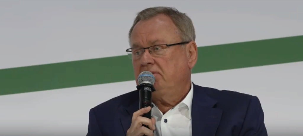 Глава ВТБ Костин: - Кормить неэффективное производство из года в год это неправильно! - У нас на подсосе сидит огромное количество предприятий Глава ВТБ назвал Эльвиру Набиуллину лучшим председателем ЦБ в мире Читать далее #VTBR