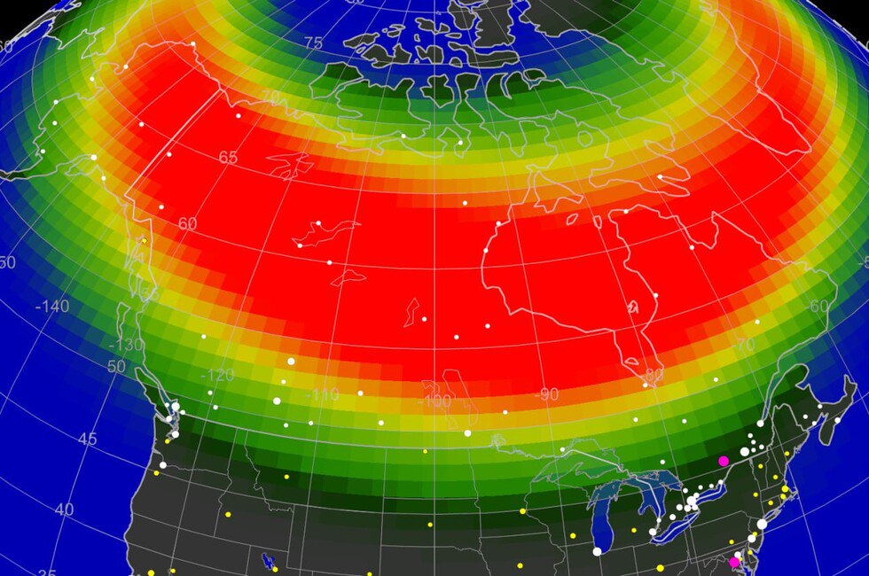 Магнитные бури планетарного масштаба начались на Земле Ученые лаборатории солнечной астрономии XRAS отмечают что сейчас уровень остается слабым но в течение суток возможен рост Спусковым механизмом послужил приход накануне вечером края плазменного облака выброшенного в космос 2 февраля во время крупнейшей за последние 1 5 года вспышки класса X8 1 Читать полностью Иллюстрция Лаборатория солнечной астрономии XRAS  Подпишись на нас в MAX