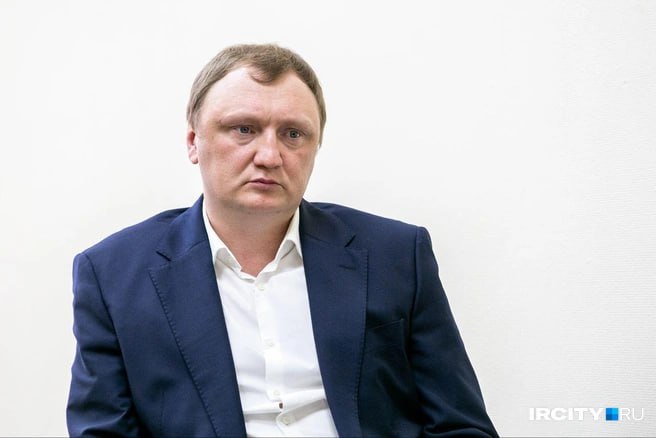 Обыски прошли в компании депутата Заксобрания Иркутской области Антона Малышева Эти сведения подтвердил ircity ru источник в силовых структурах По его словам следственные действия связаны с вопросами налоговой службы Тг канал Иркутский коррупционер уточняет что обыски прошли в похоронной компании Берёза Получить комментарий от самого депутата ircity ru пока не удалось Подпишись на Ircity
